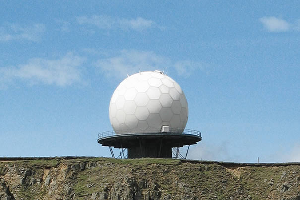 Roadside 16-05-10 National Air Traffic Services Radar at Titterstone Clee